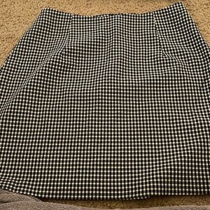 Black and white zip up skirt